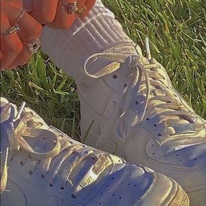 Meet your Posher, Genelle